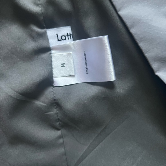 Trench Coat never worn - Picture 4 of 5